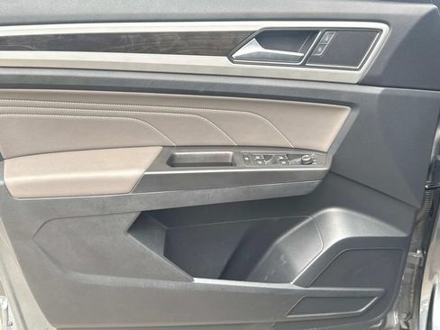 Used 2022 Volkswagen Atlas SE FWD image 24
