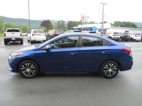 Used 2021 Hyundai Accent SE FWD image 8