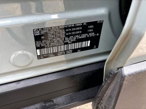 Used 2023 Toyota RAV4 XLE Premium image 34