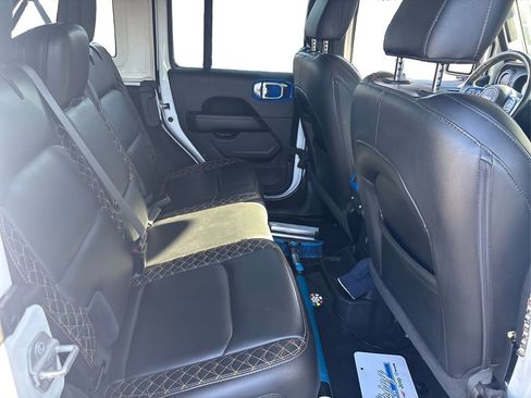 Used 2021 Jeep Wrangler Unlimited Sahara image 20