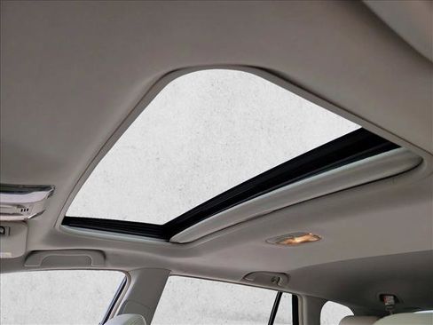 Used 2013 Subaru Outback 3.6R Limited image 14