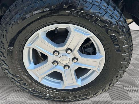 Used 2018 Jeep Wrangler Unlimited Sport S AWD/4WD image 29