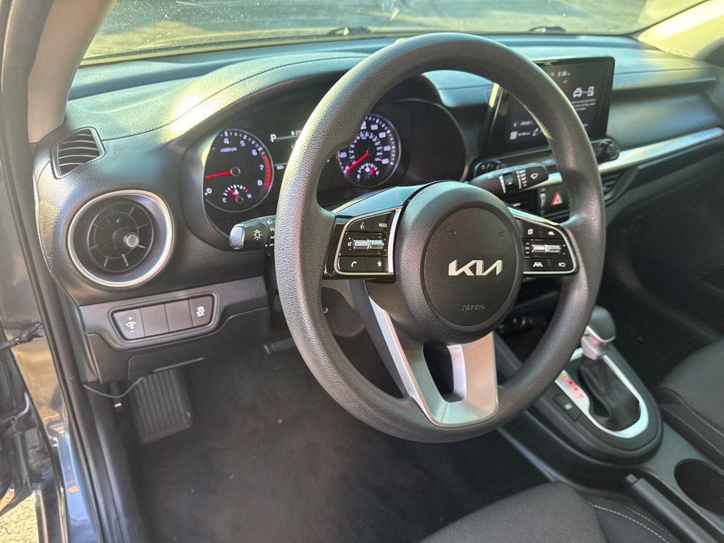 Used 2023 Kia Forte LXS FWD image 15