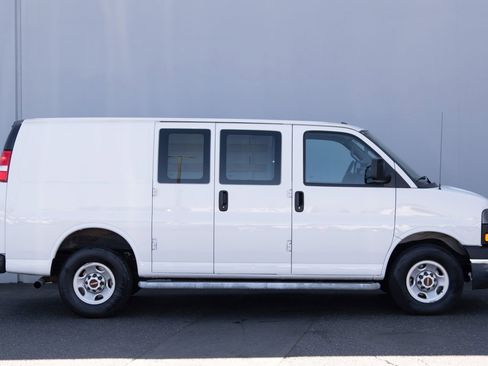 Used 2023 GMC Savana 2500 w/ Driver Convenience Package image 20