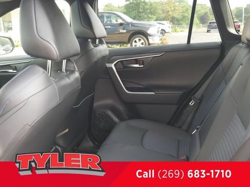 Used 2023 Toyota RAV4 XSE w/ XSE Grade Weather Package AWD/4WD image 43
