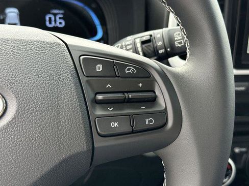 New 2025 Hyundai Venue Limited image 22