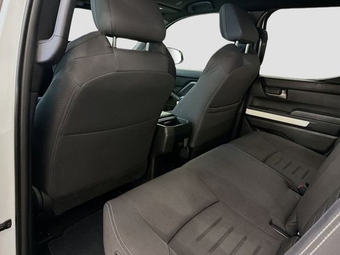 Used 2024 Toyota Tacoma TRD Off-Road image 28