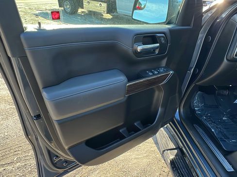 Used 2022 GMC Sierra 1500 Elevation image 14