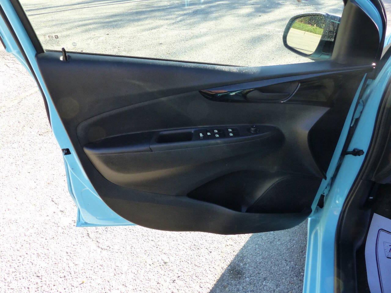 Used 2022 Chevrolet Spark LT w/ Spark Special Edition FWD image 18