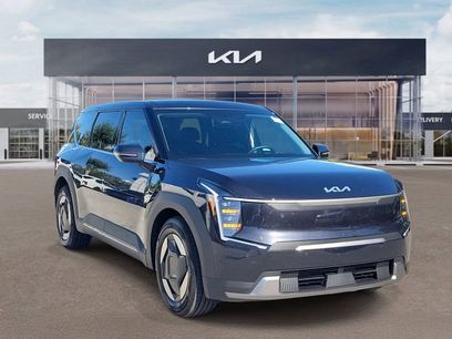 Certified 2026 Kia EV9 Light