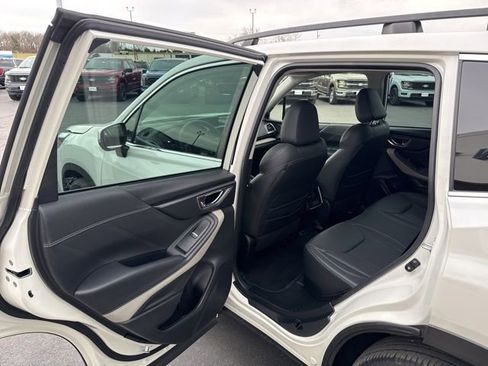 Used 2023 Subaru Forester Limited image 28
