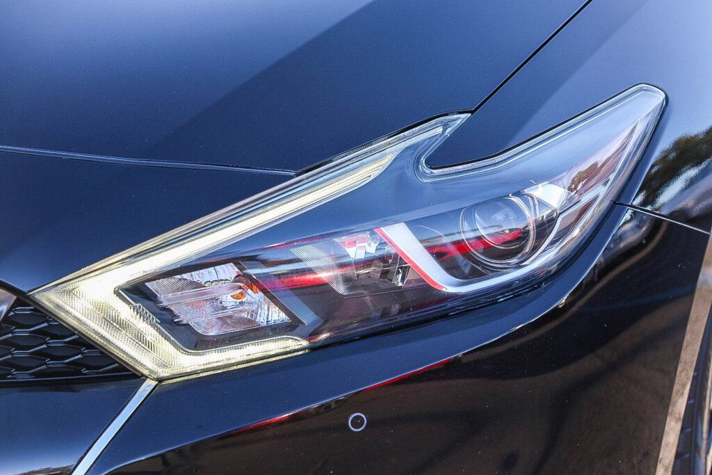 Used 2018 Nissan Maxima 3.5 SL FWD image 19