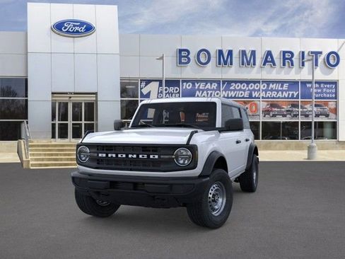 New 2025 Ford Bronco 4-Door image 2