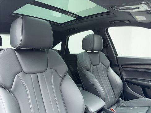 Used 2024 Audi Q5 2.0T Premium w/ Convenience Package image 46