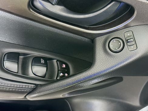 Used 2020 Nissan Rogue Sport S w/ Appearance Package FWD image 23