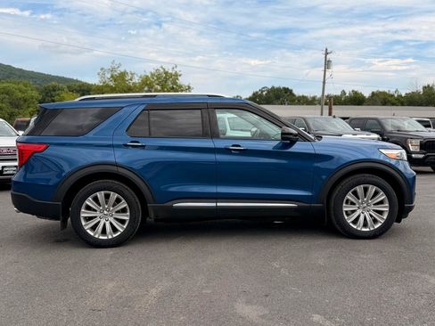 Used 2022 Ford Explorer Limited w/ Equipment Group 301A AWD/4WD image 4