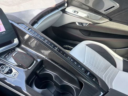 Used 2023 Chevrolet Corvette Z06 RWD image 19