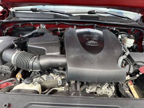 Used 2021 Toyota Tacoma SR AWD/4WD image 56
