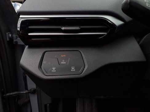 Certified 2023 Volkswagen ID.4 Pro image 14