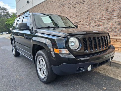 Used 2017 Jeep Patriot Sport w/ Power Value Group FWD image 7
