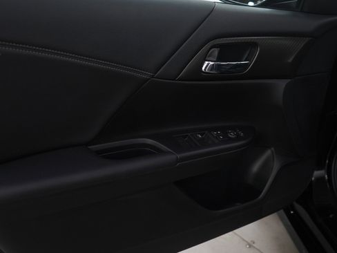 Used 2016 Honda Accord Sport image 23