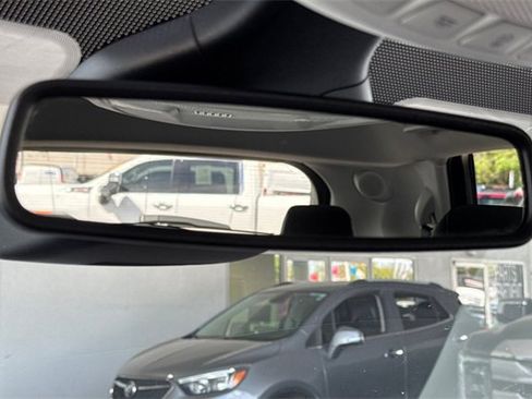 Used 2024 Ford Edge Titanium image 25