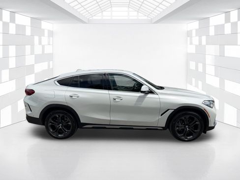 Used 2023 BMW X6 xDrive40i w/ Executive Package AWD/4WD image 8