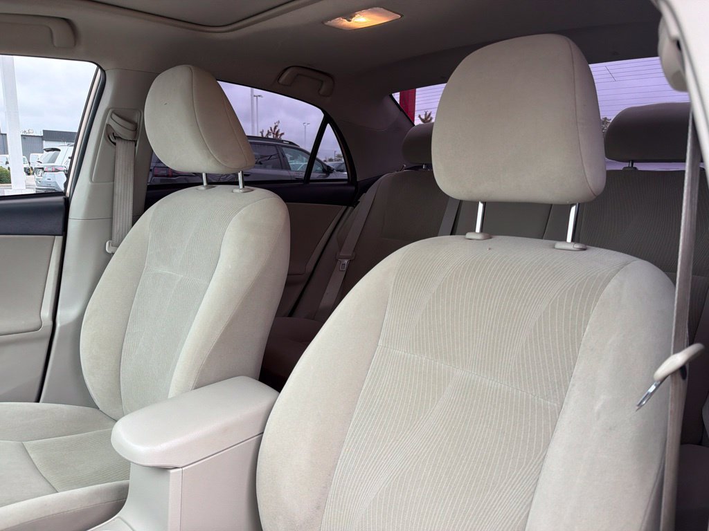 Used 2012 Toyota Corolla LE w/ Premium Pkg FWD image 10