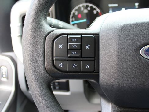 Used 2025 Ford F350 XLT AWD/4WD image 41