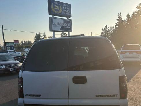 Used 2004 Chevrolet Tahoe LS image 5