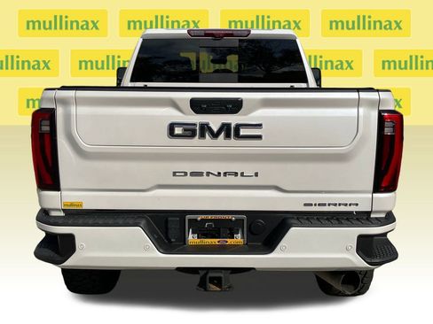 Used 2024 GMC Sierra 3500 Denali Ultimate image 30