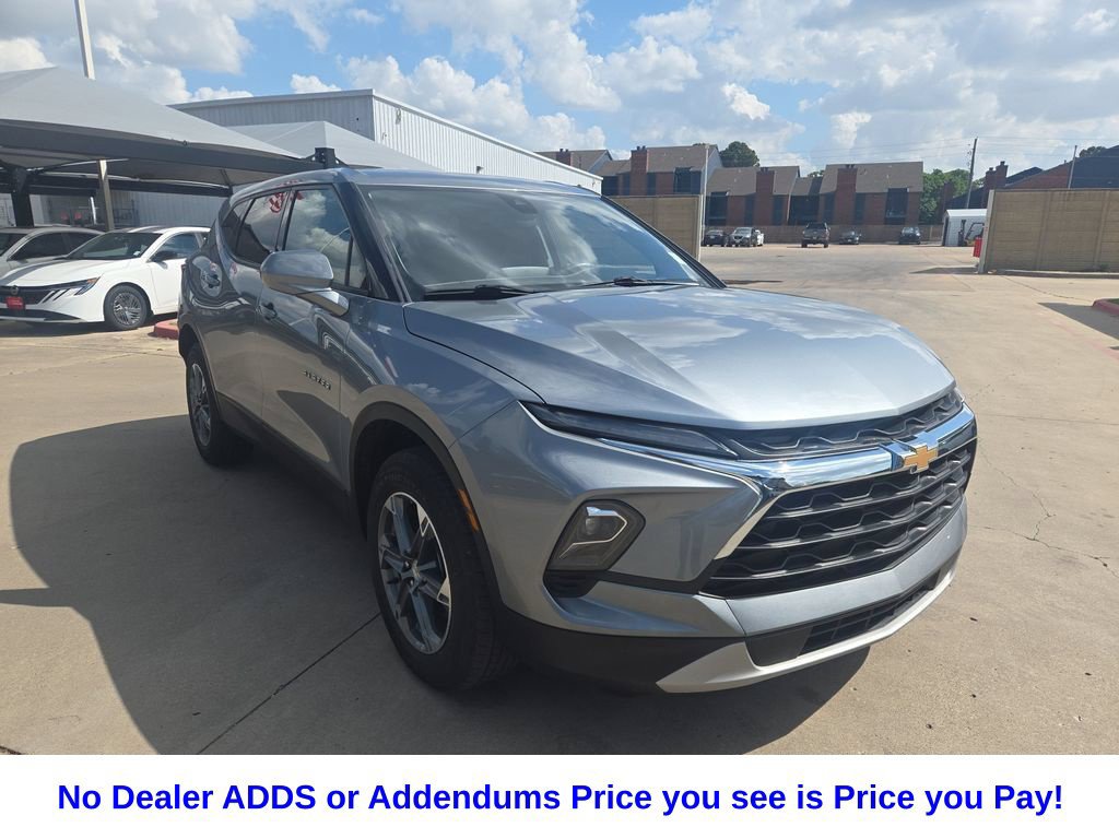 Used 2025 Chevrolet Blazer LT AWD/4WD image 8