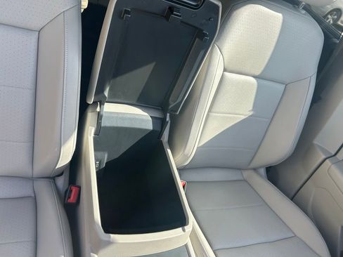 Used 2021 Volkswagen Atlas SE w/ Panoramic Sunroof Package image 39