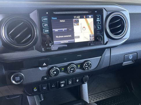 Used 2019 Toyota Tacoma TRD Sport w/ Technology Package RWD image 22