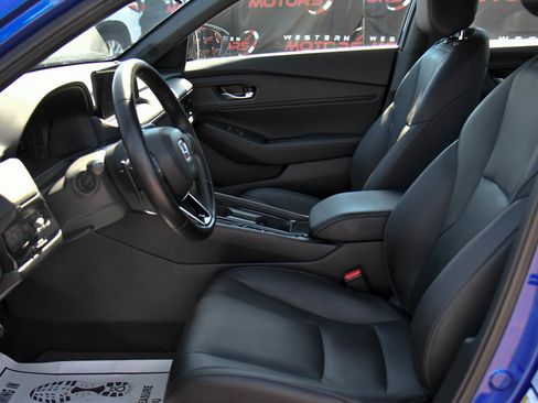 Used 2025 Honda Accord Sport image 17