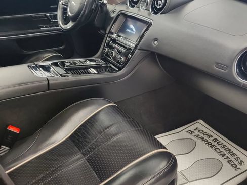 Used 2016 Jaguar XJ AWD/4WD image 14