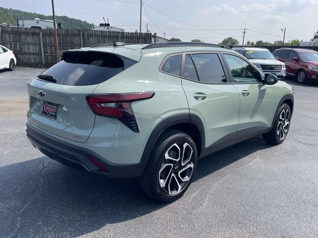 Certified 2024 Chevrolet Trax RS w/ Sunroof Package FWD image 4