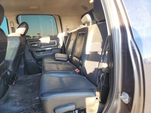 Used 2015 RAM 2500 Laramie w/ Convenience Group AWD/4WD image 26