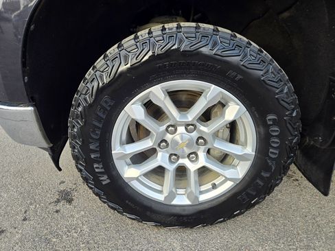 Used 2023 Chevrolet Silverado 1500 LT w/ Max Trailering Package image 17