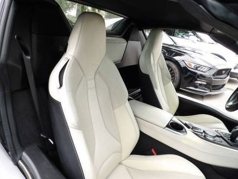Used 2019 BMW i8 Roadster AWD/4WD image 31