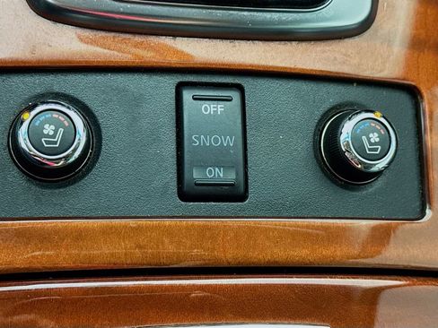 Used 2016 INFINITI QX70 2WD w/ Premium Package image 26