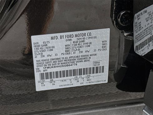 Used 2025 Ford Explorer Platinum w/ LUX Leather Package AWD/4WD image 24