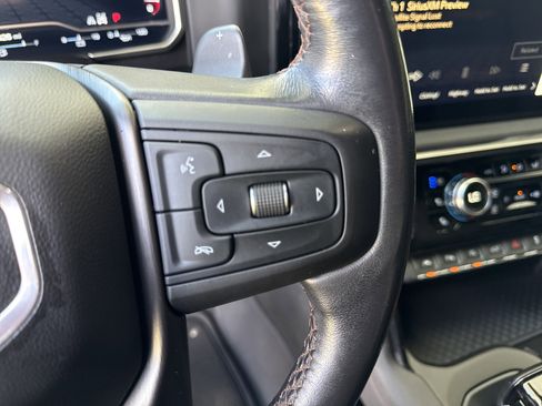 Used 2023 GMC Sierra 1500 AT4 w/ Technology Package AWD/4WD image 19
