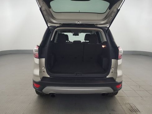 Used 2017 Ford Escape SE w/ Equipment Group 201A AWD/4WD image 29