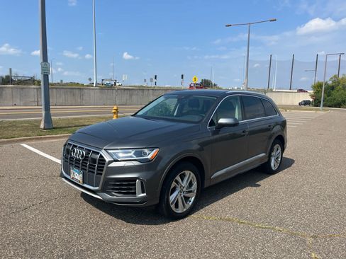 Used 2020 Audi Q7 3.0T Premium Plus w/ Premium Plus Package AWD/4WD image 2