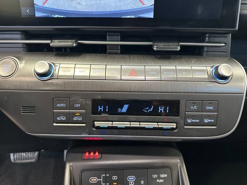 Used 2024 Hyundai Kona SEL w/ Convenience Package AWD/4WD image 12