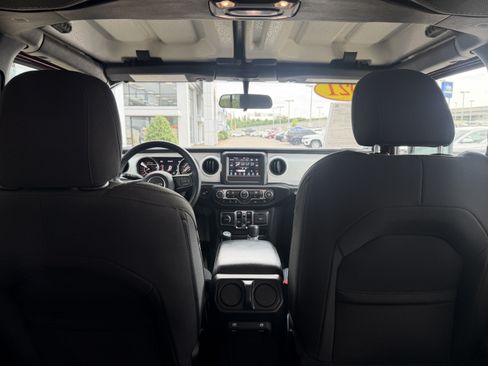 Used 2021 Jeep Wrangler Unlimited Sport AWD/4WD image 11