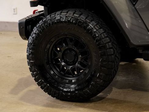 Used 2021 Jeep Wrangler Unlimited Rubicon AWD/4WD image 10