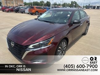Used 2024 Nissan Altima 2.5 SV image 1