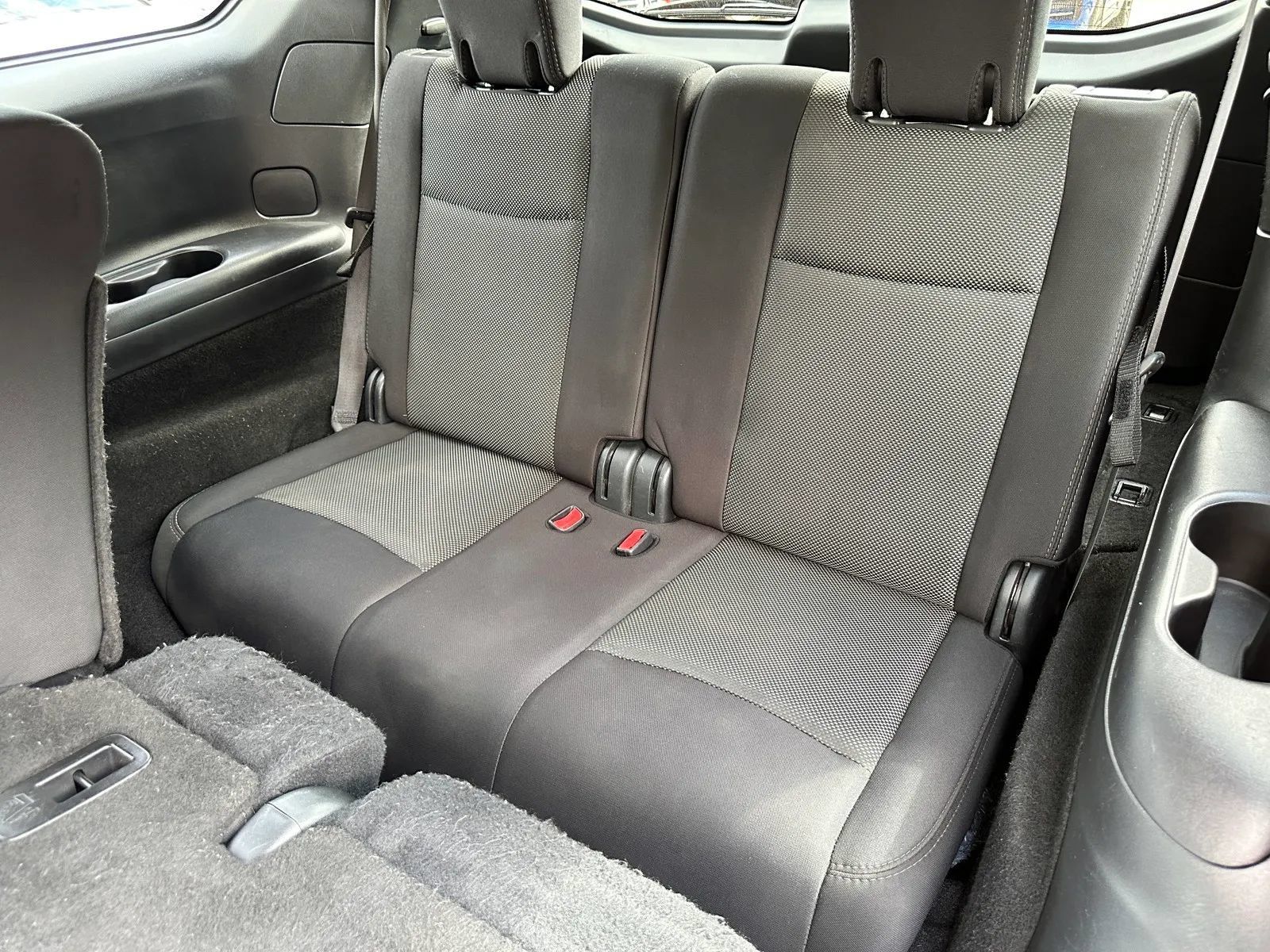 Used 2020 Nissan Pathfinder SV AWD/4WD image 18